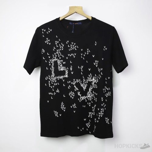 L*V Spread Embroidery Black T-Shirt